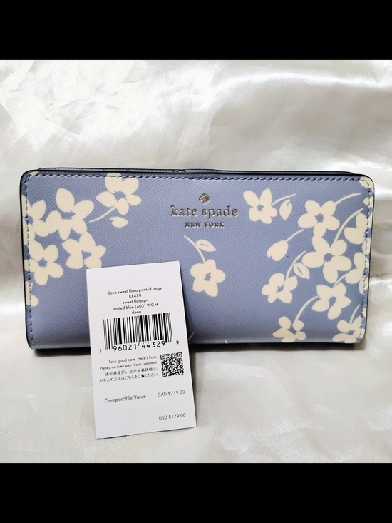 kate spade Handbags - KATE SPADE Dana Sweet Flora 2021 Large Zip-Around Wallet in Blue and Cream White